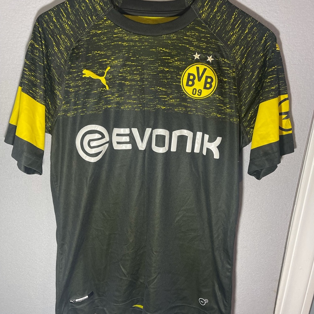 Borussia Dortmund M authentic jersey